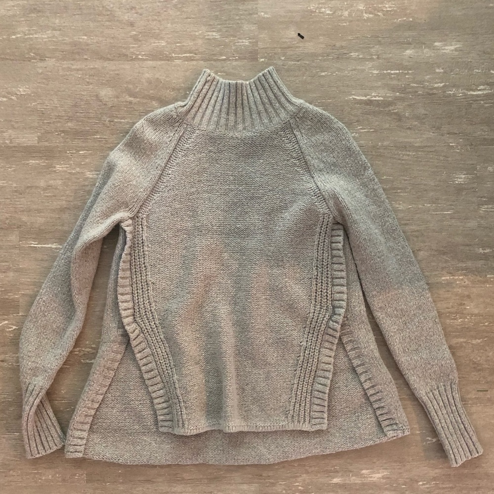 Grey turtleneck